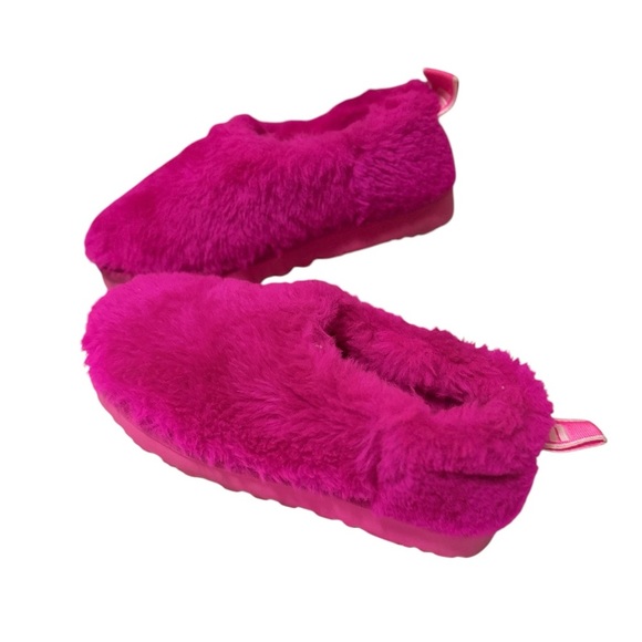 Uggs Fuzzy hot Pink Slippers - Picture 5 of 10